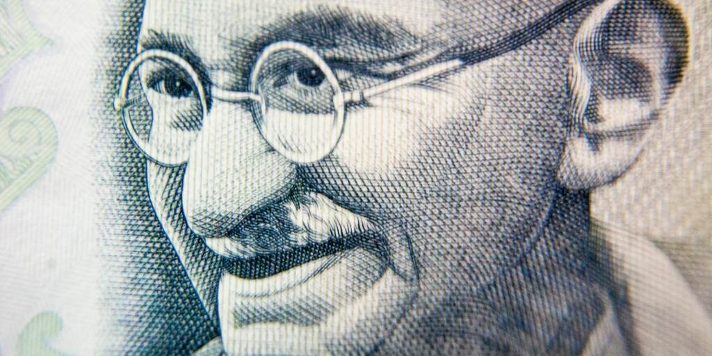 महात्मा गांधी पर निबंध Essay on Mahatma Gandhi in Hindi